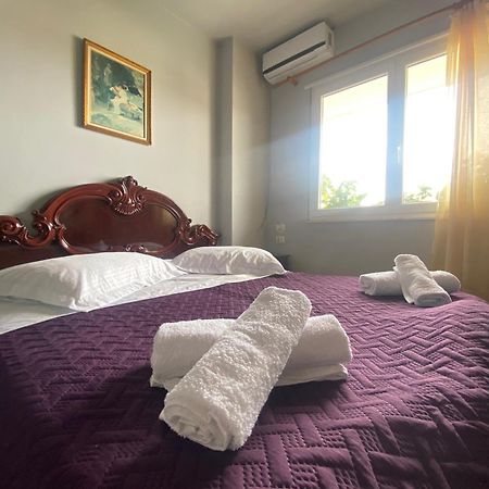 Stay The Night Shkodra Apartment City Centre Εξωτερικό φωτογραφία