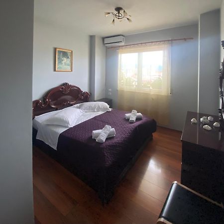 Stay The Night Shkodra Apartment City Centre Εξωτερικό φωτογραφία