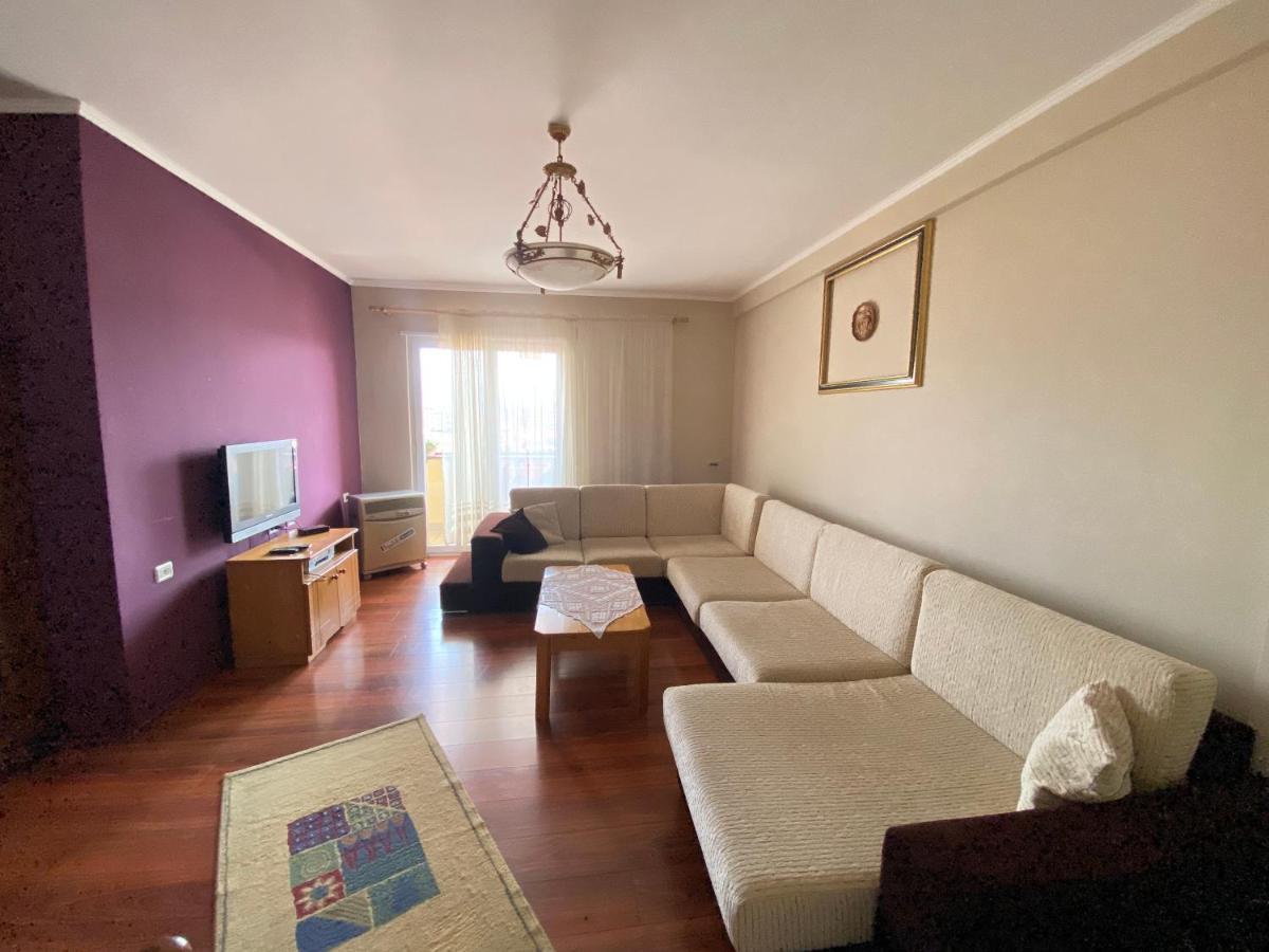 Stay The Night Shkodra Apartment City Centre Εξωτερικό φωτογραφία