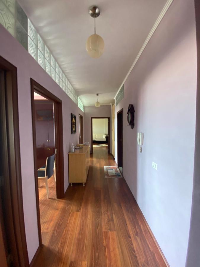 Stay The Night Shkodra Apartment City Centre Εξωτερικό φωτογραφία